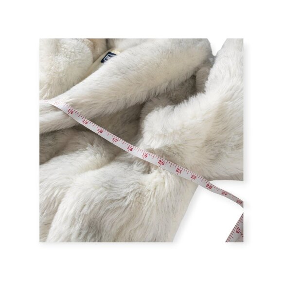 Vintage Cream Faux Fur Coat By Outerlayers SZ L Old Money Winter Coat Glamorous - Picture 6 of 11